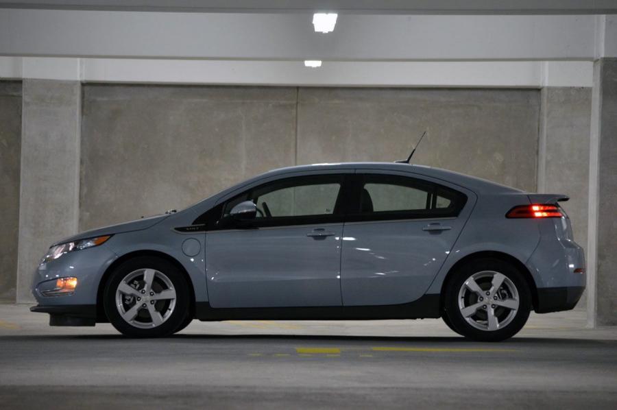  Chevrolet Volt 2013 года  (фото 17 из 82)
